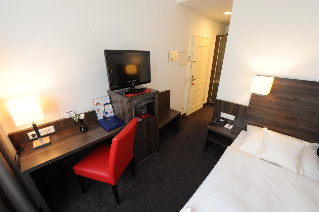 Standard Single Room,763212883:JPEG